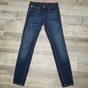 Zara woman size 6 dark lightly distressed pockets skinny jeans